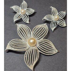 Vintage 1960s Sarah Coventry Silvertone Moon Flower Brooch & Clip Earrings Set